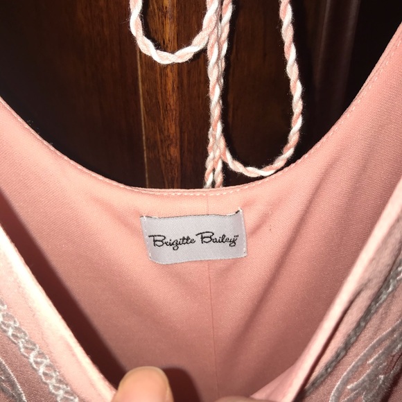 Small Brigitte Bailey Pink/Cream Dress. Never Worn - Picture 3 of 7